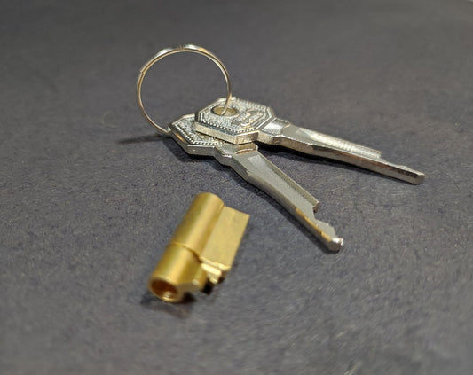 Alcatraz Lock with 2 keys (Lock only)
